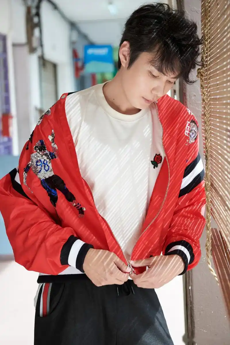 生活中是酷爱机车的北京爷们,镜头前是匠人匠心的实力