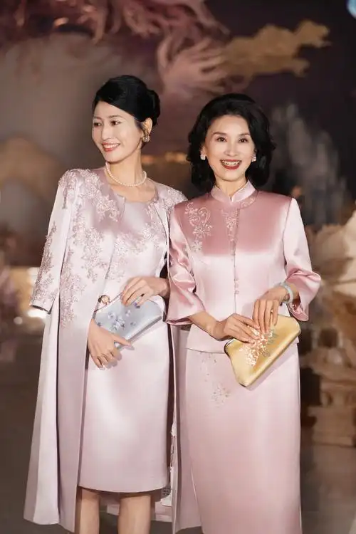 粉色妈妈装婚礼上太惊艳啦75157515|义乌喜妈妈