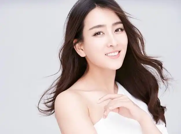 黄毅清是黄奕的前夫,曾经在个人社交账号上造谣马苏吸毒,卖淫等虚假