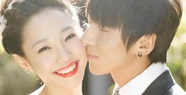 离婚后的陈羽凡,前妻白百何的变化不大,他就像换了个人