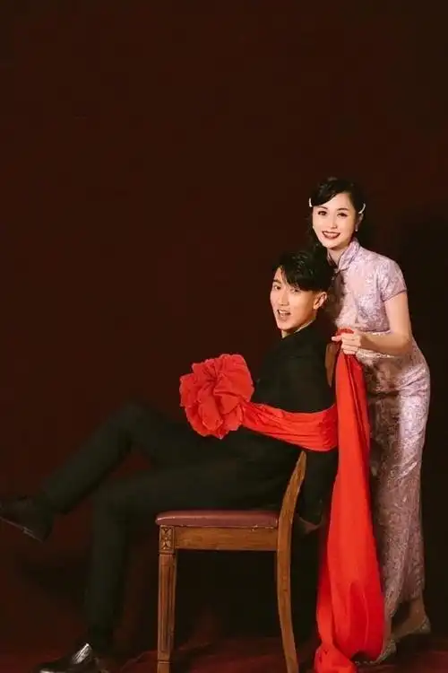 吴尊老婆真漂亮穿旗袍裙优雅又美丽长相气质完全不输女明星