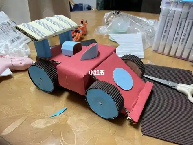 自我比较满意,反正是尽力了下次再做的时候纸板箱要选一层的,两层的太