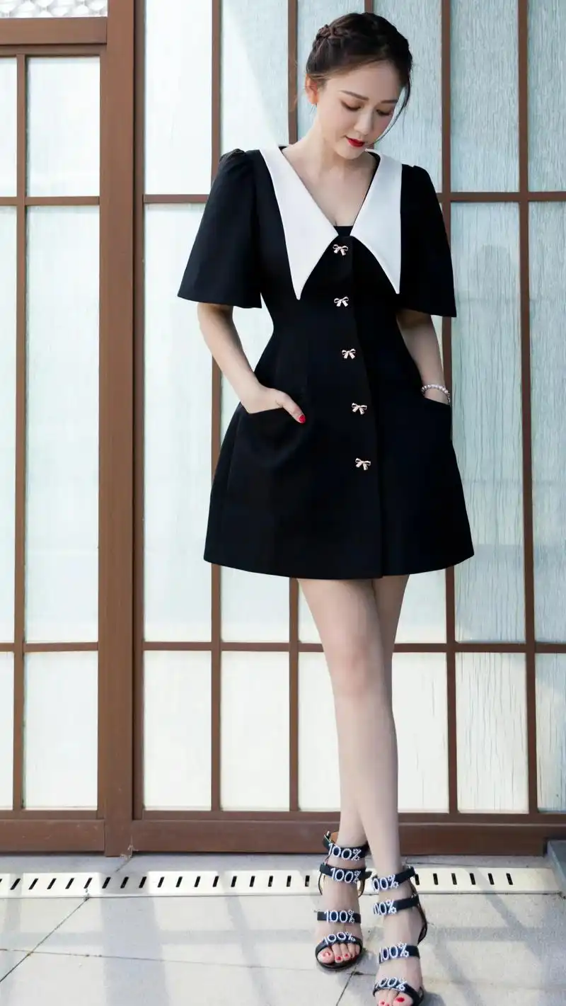 浪漫女神陈乔恩美颜暴击,令人怦然心动