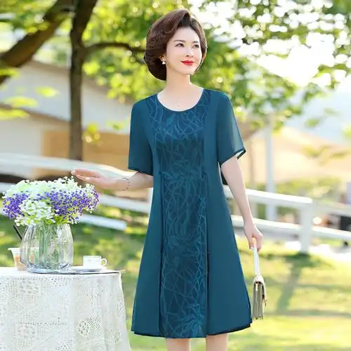 中年妈妈夏装连衣裙新款50岁洋气高贵时尚中老年女装气质短袖裙子