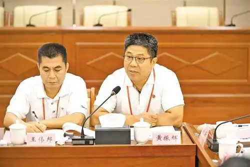 市人大代表黄振辉