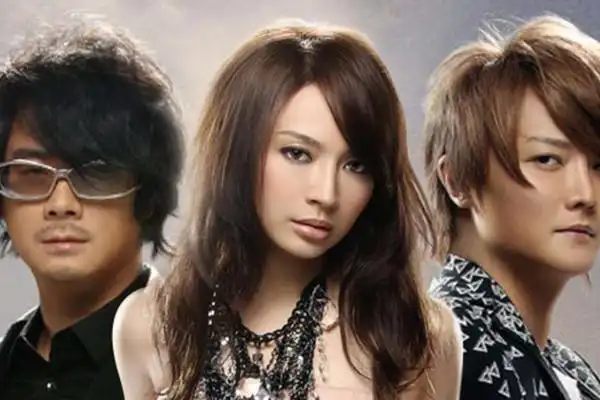 飞儿乐队主唱詹雯婷为什么换掉两种原因官方并未解释