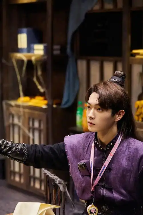 密室大逃脱幽岭传说 (上)#许凯 剧照!鲜衣怒马少年郎赶赴 - 抖音