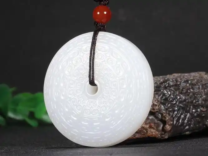 正品一级白细料和田玉羊脂玉圆形玉石吊坠挂件玉牌57.6239克