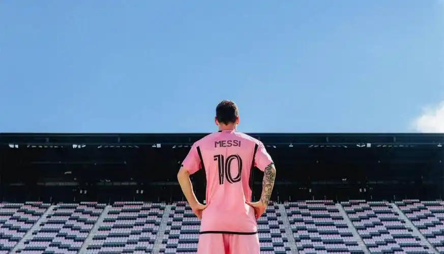 阿迪达斯推出国际迈阿密 2024 新球衣_赛季_梅西_粉色