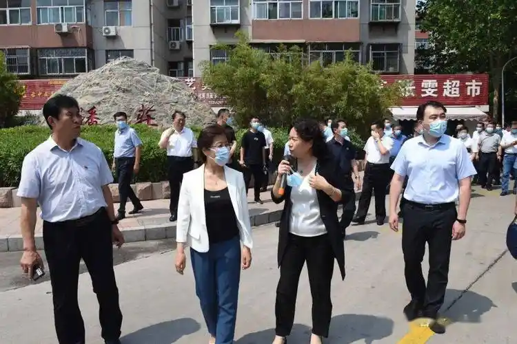 市委常委,宣传部部长,市委教育工委书记雷霞出席会议并讲话,市委宣传