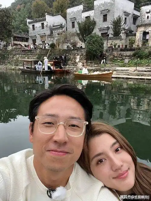 吴千语晒合照为老公庆生,甜喊施伯雄"我的爱",婚后越爱越高调_夫妻_穿