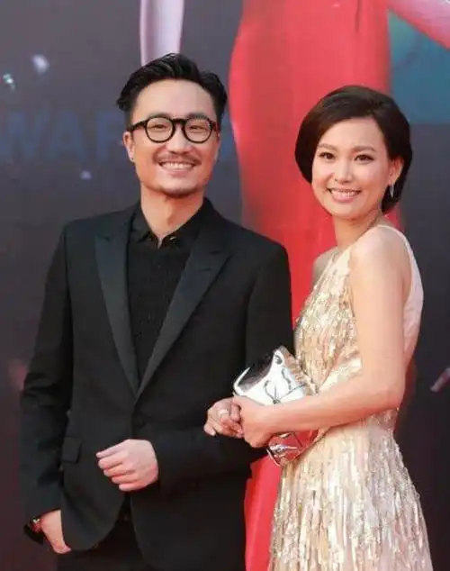 郑中基与蔡卓妍与蔡卓妍相爱4年的郑中基