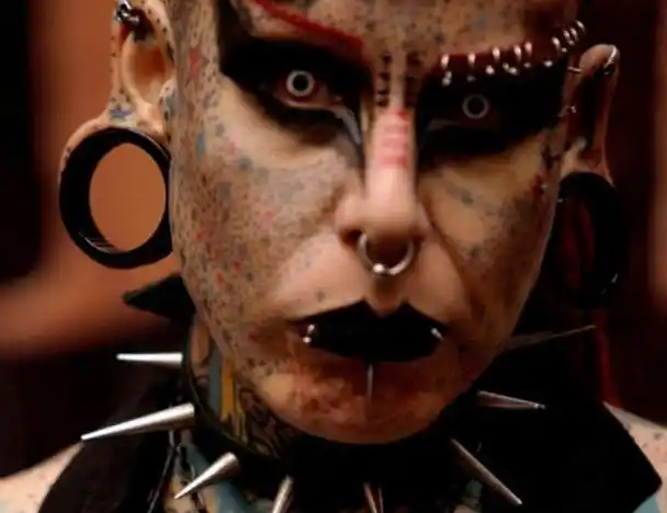 全身刺青, 面目狰狞, 这只是整容, 此女子轰动整个墨西哥|163_手机