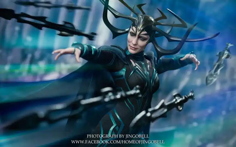 《雷神3:诸神黄昏》海拉1:6比例珍藏人偶官方实物图