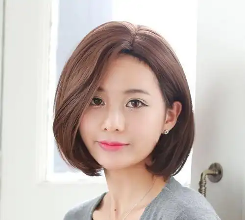 微胖女生发型指南:遮肉修容才显瘦,这几款显瘦发型,不要错过