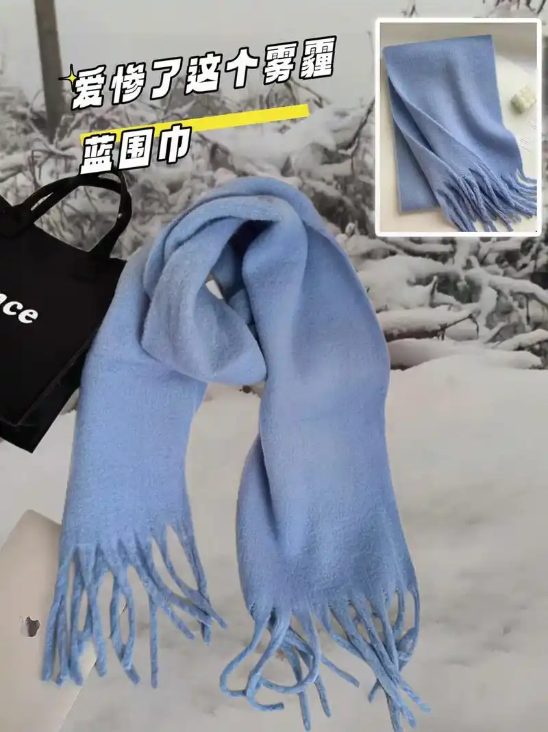 显白雾霾蓝围巾.一直想要一条韩剧女主围巾,美美的在雪天拍照. - 抖音