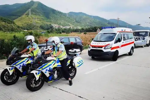 发生什么事110119120环境监测车都来了虚惊一场原来是应急演练