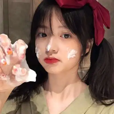 粉色系女生真人图片