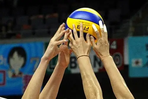 组图:魏秋月组织女排进攻 范琳琳暴扣力量十足-体育频道-手机搜狐