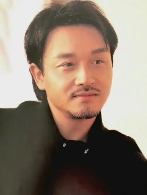 #张国荣早期写真#