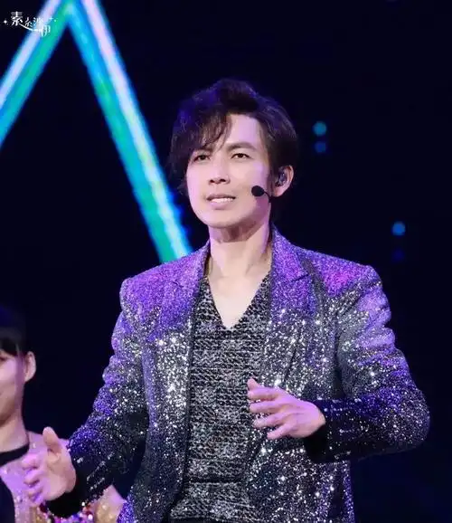 414娱乐钟汉良肖战王一博张艺兴鹿晗杨紫龚俊迪丽热巴ab宋祖儿