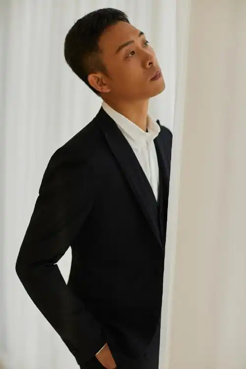 张译疯驴子造型##以为疯驴子动作指导是张译