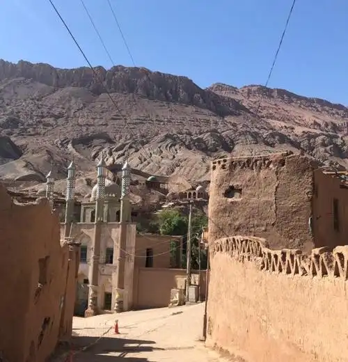新疆"土"乡村,被称"接地气",天然美景如画,知道的游客少