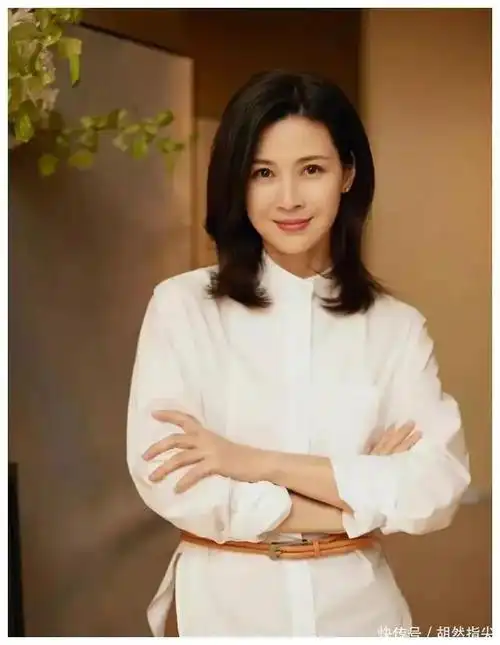 亮剑女神童蕾32岁嫁温州首富丈夫入狱后留给她14亿债务