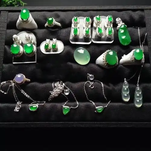 年终必备!30张朋友圈炫富图,拿好不谢!