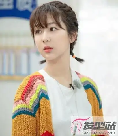 女生小翘辫如何扎 简约甜美少女必备_发型站_最新流行发型设计发型