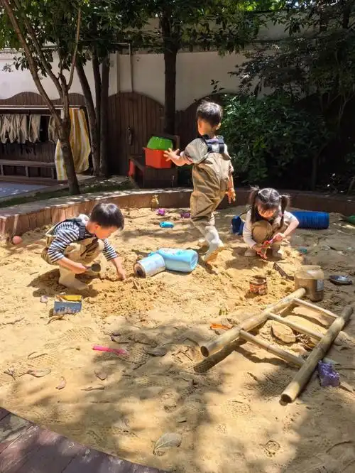 园https(点击上方链接,查看园所详情)海粟幼儿园https(点击上方链接