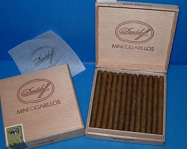 德国davidoff(大卫杜夫)香烟价格表图_黑细支免税精装小雪茄官网报价