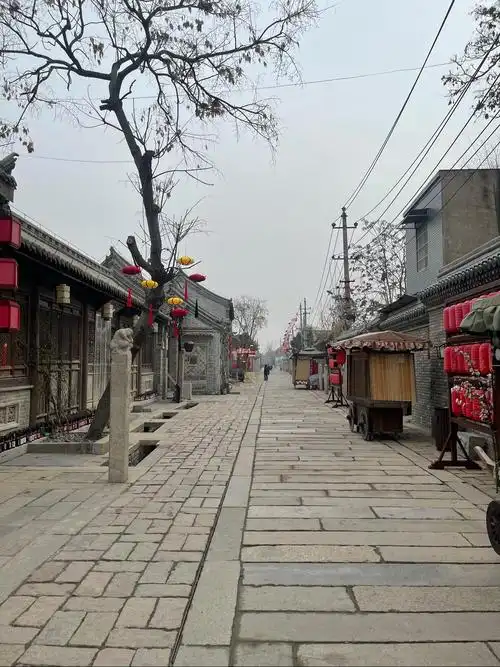 开封的老街道有"七角八巷七十二胡同",这就是最有名的曾经诞生过两位