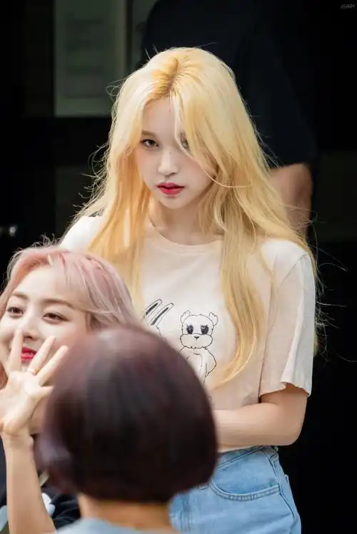 名井南#考古金发囡,美得我想亖