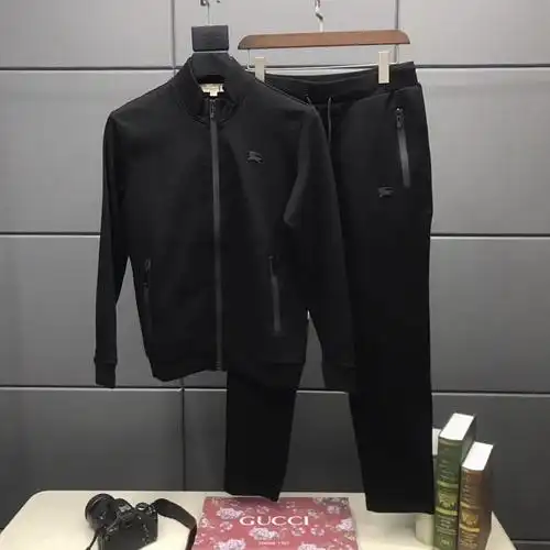 【巴宝莉】2017年早秋款新品纯棉黑色休闲运动套装!