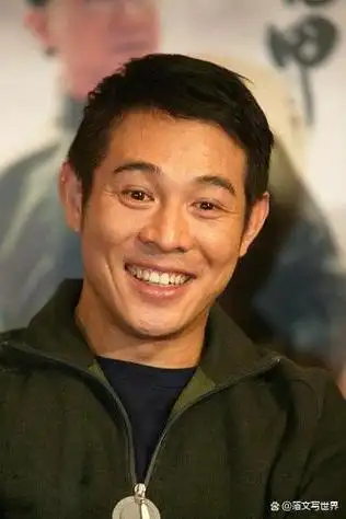 武打巨星李连杰,勇敢面对生死险在生死边缘!