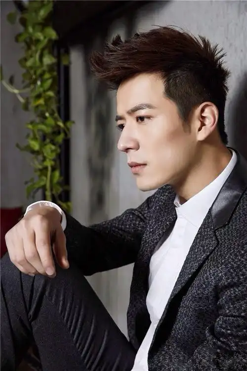 p>魏千翔(shawn wei),1987年4月1日出生于上海市,中国内地影视男演员