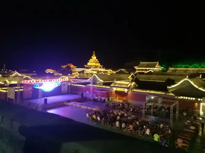 这是阿左旗营盘山的照片怎么样?美不美?