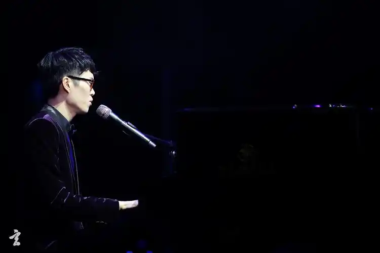 方大同,你能不能好好做音乐啊?