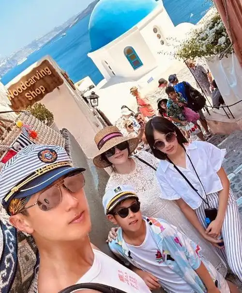 吴尊回应网友说女儿脾气差,安慰neinei不要在意,做好自己要坚强