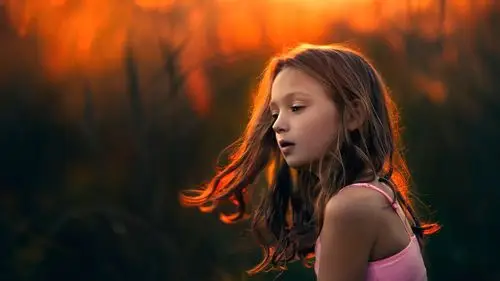 长发飘逸的国外儿童宝宝壁纸