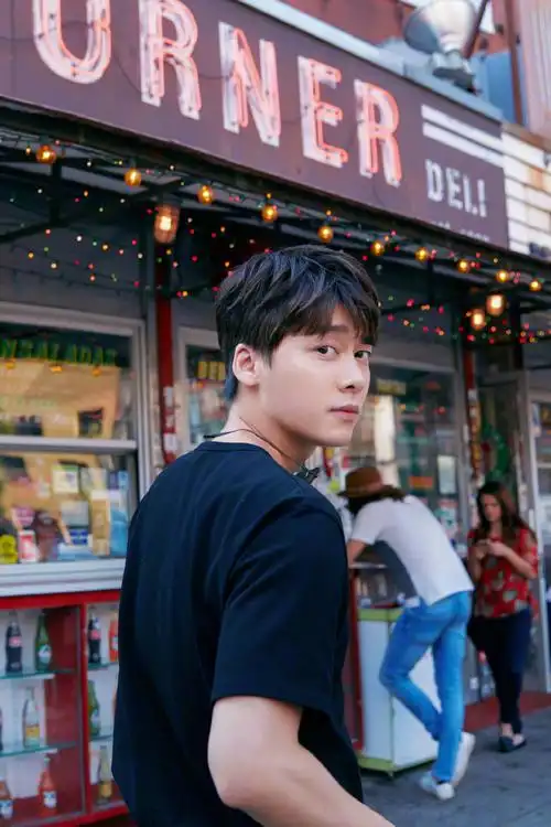 街角遇见爱@李易峰2017-9-12@李易峰【微博/ins 记录】vogue me#和me