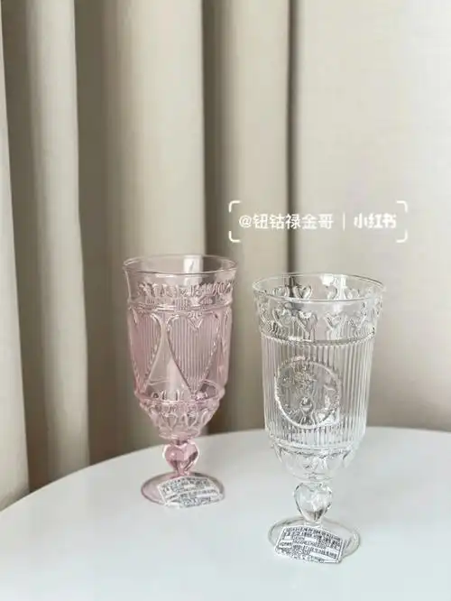 韩国星巴克尊贵的情人节矮脚杯