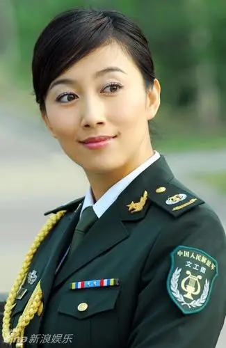 黄晓明陆毅邓超 盘点明星帅气军装造型(组图)