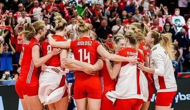 奥运前4再遭惨败,3个0-3连丢9局,狂输88分,出线无望_波兰女排_比赛