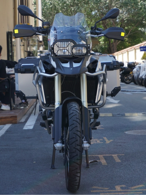 宝马f800gs 越野探险道路霸主