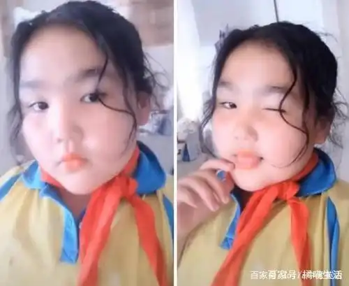 直播化妆的小学生