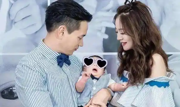 陈乔恩特地探望安以轩二胎,她声称小姑娘长得极美,比妈妈还要美_网友