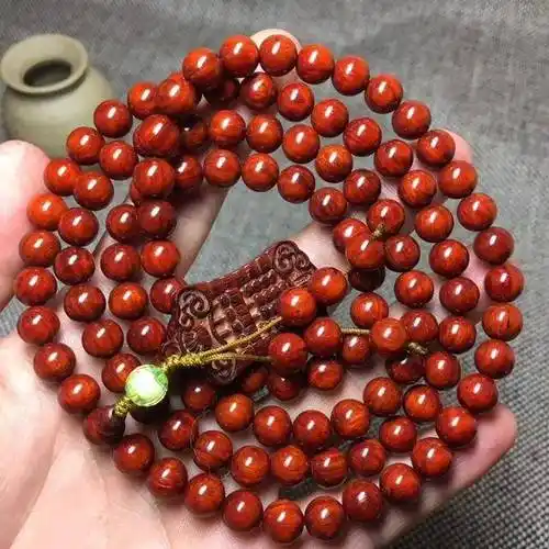 盘了半年的小叶紫檀手串还不懂这些道理就有点问题了