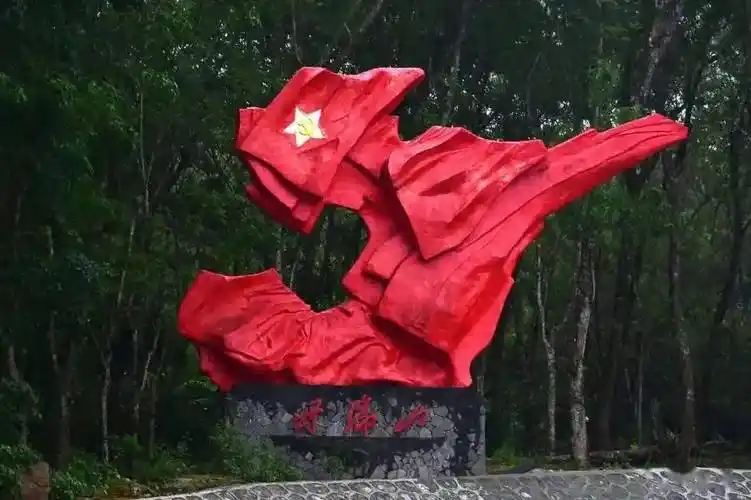 万泉河边的《红色娘子军》_革命_庞琼花_社会关系